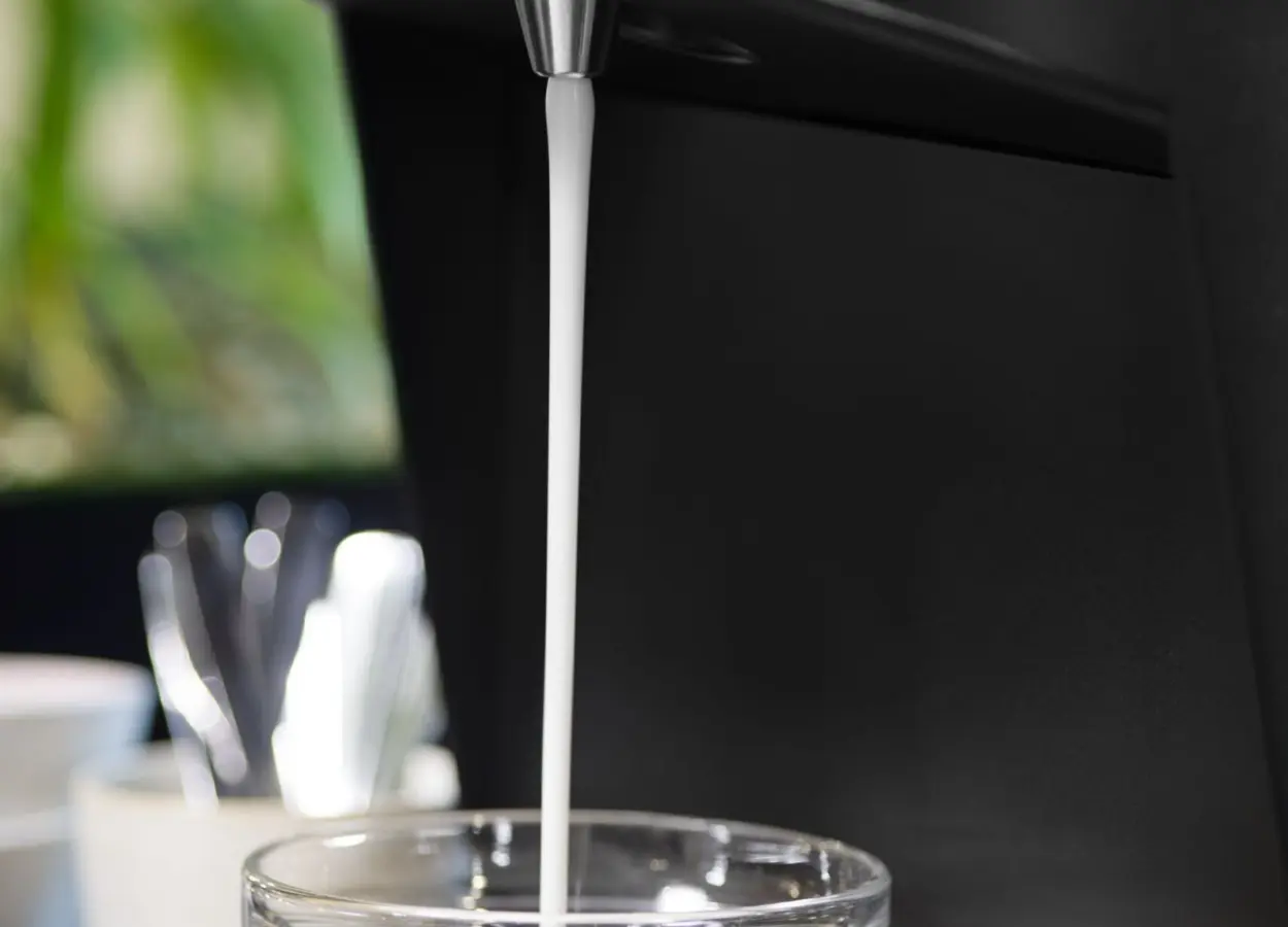Maty yoghurt dispenser hotel 2 67e270e840120