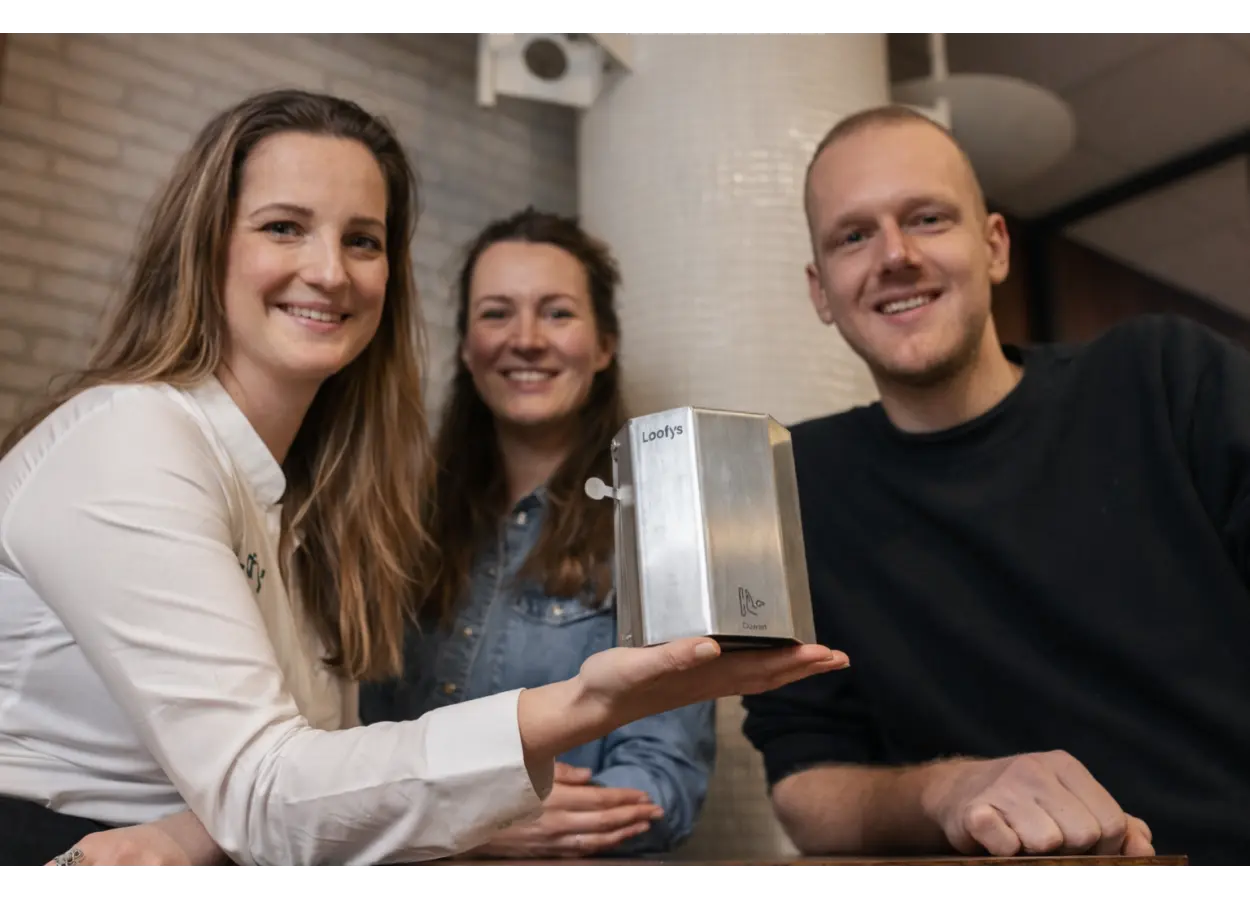 Lancering Dispenser Persbericht Foto1