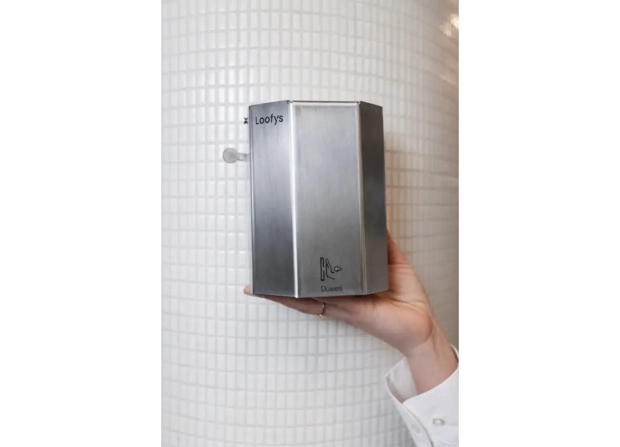 The Solid Dispenser Persfoto2